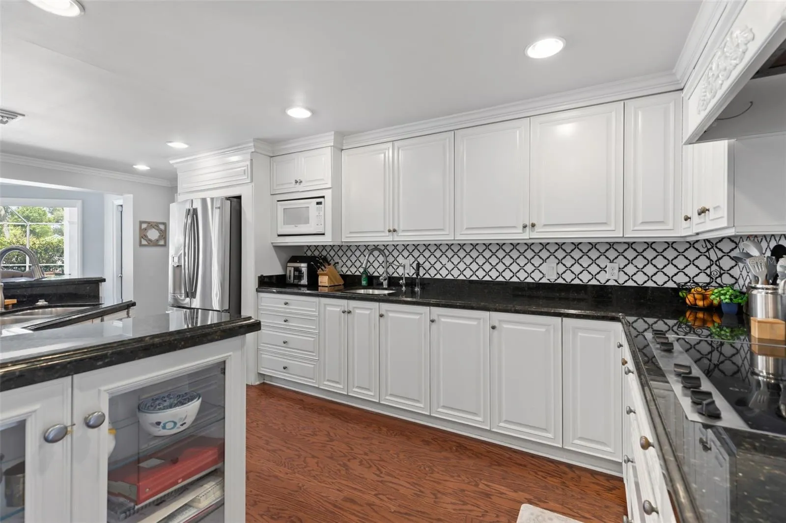 Dream kitchen with an abundance of storage