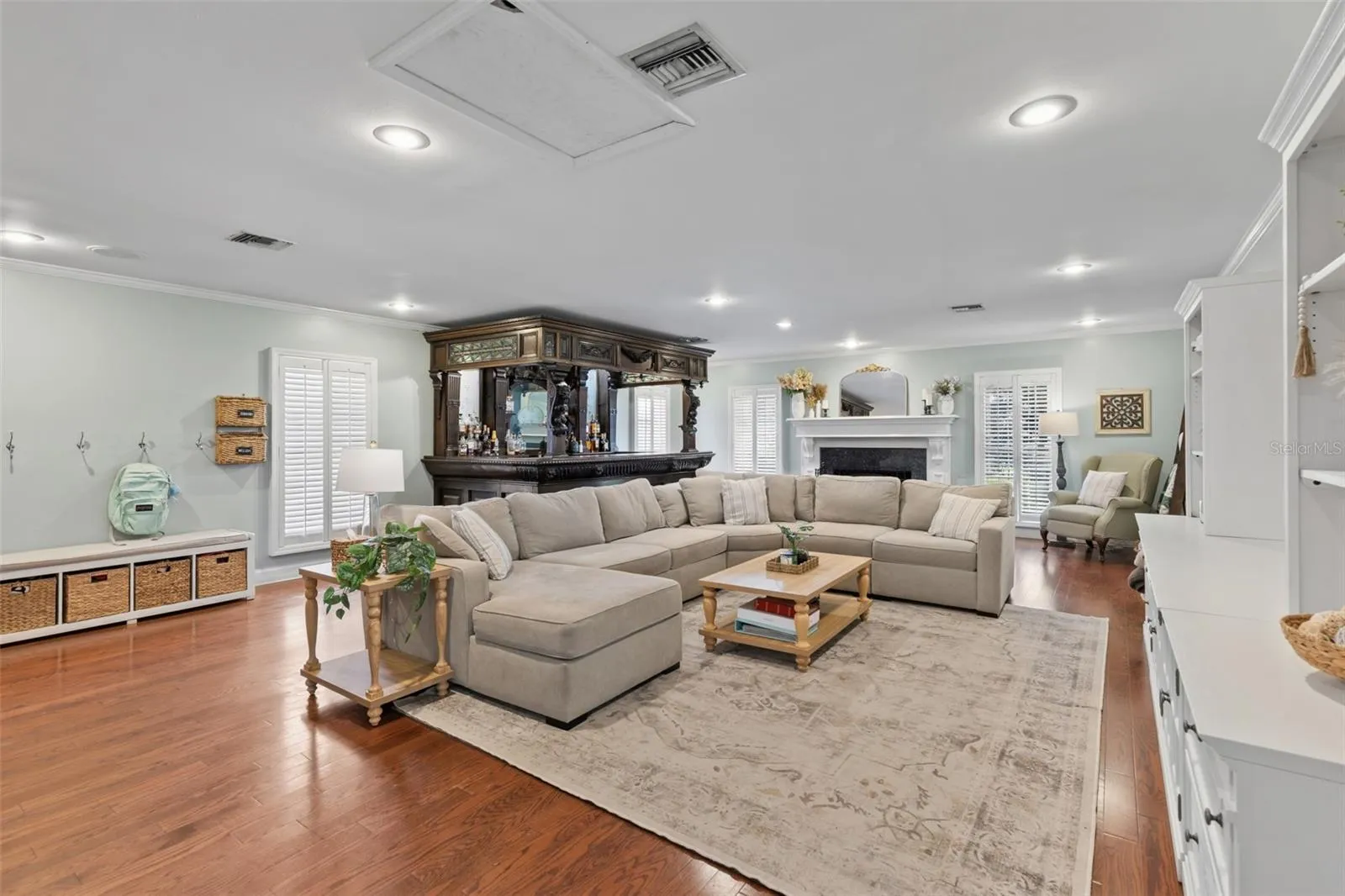 Large Living Room