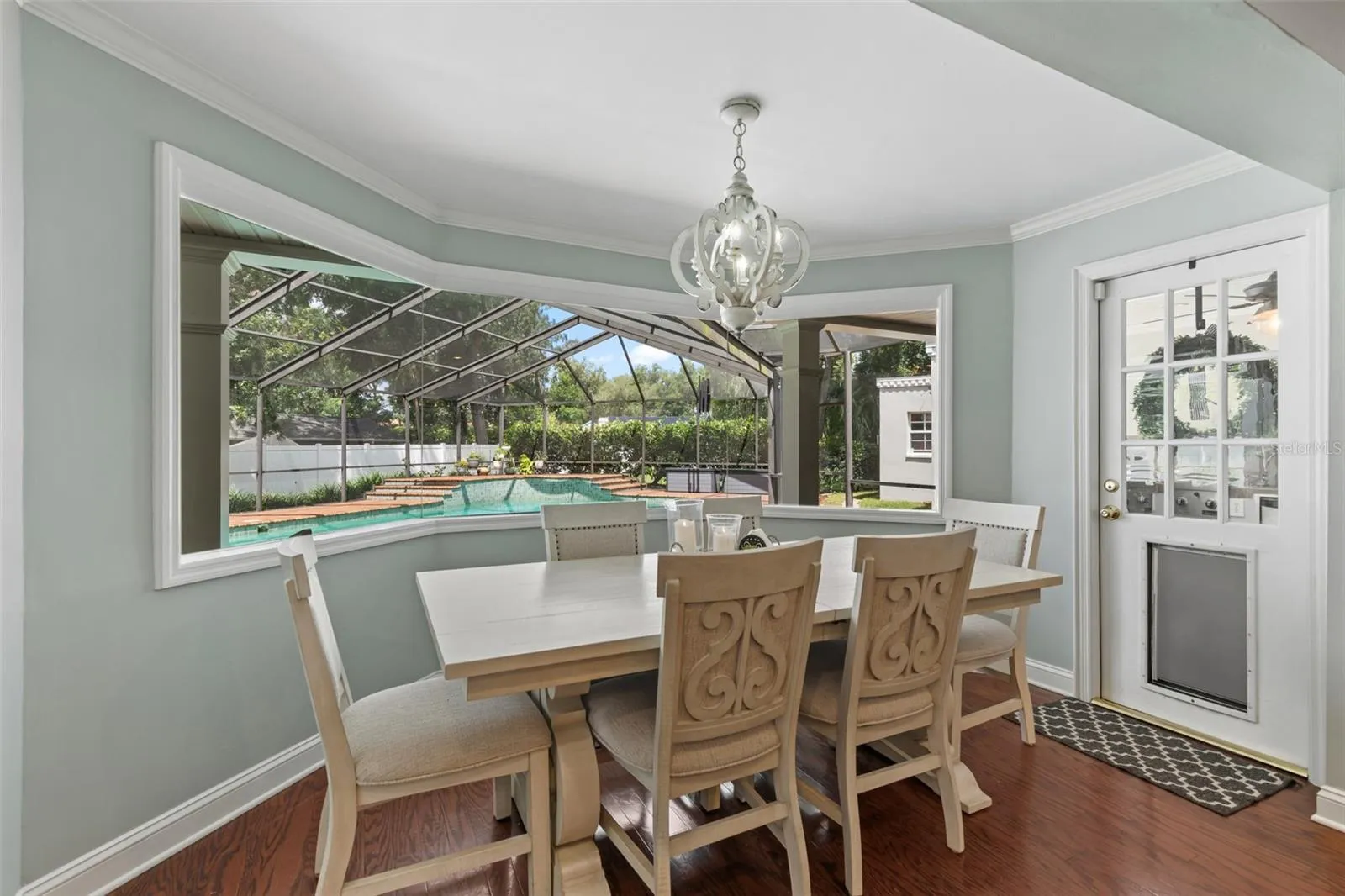 Breakfast Nook with outdoor view