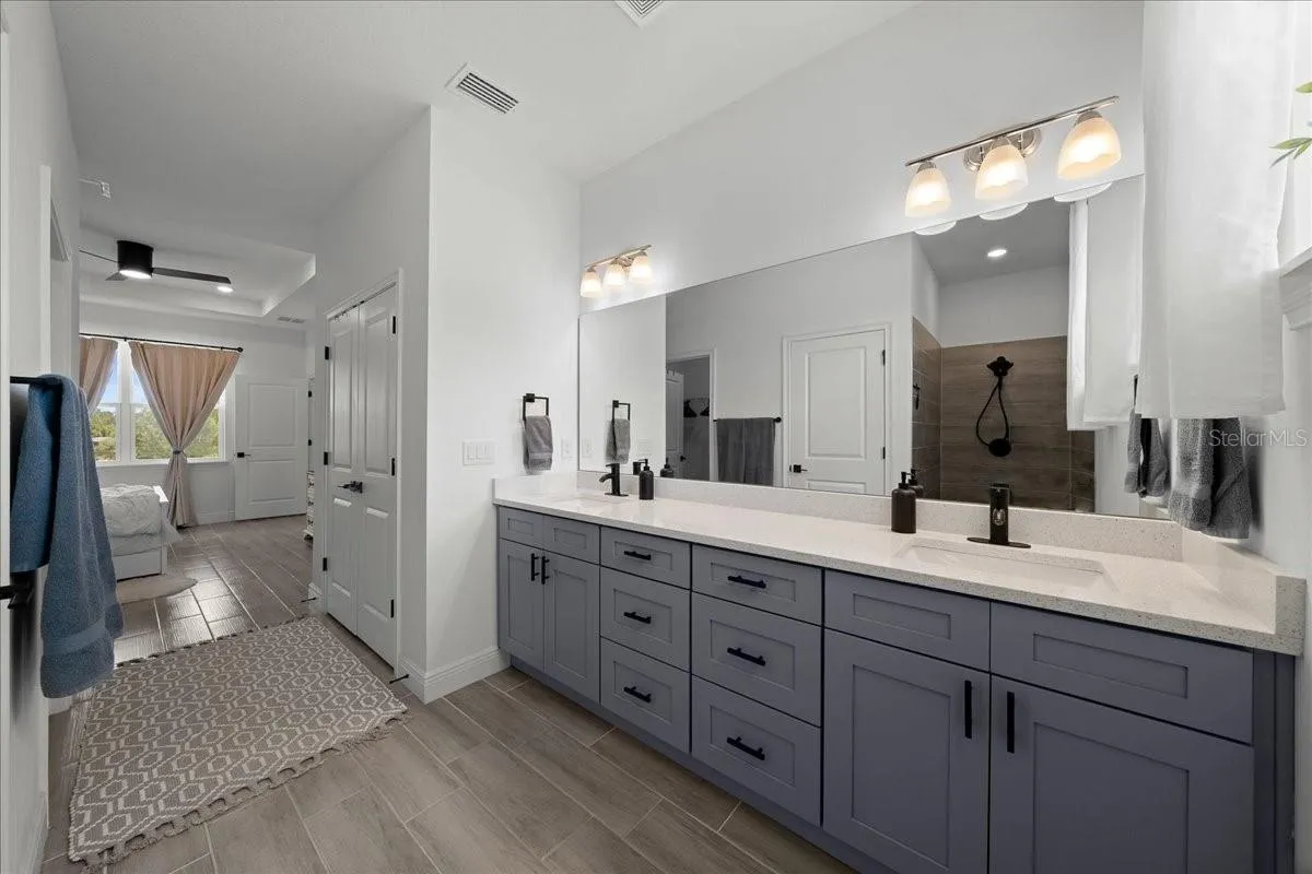 Ensuite