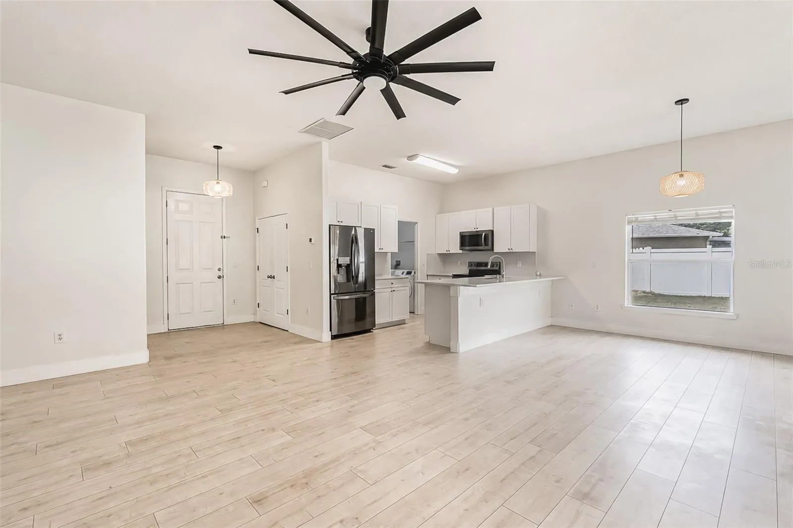 Kitchen, Living, Dining Room