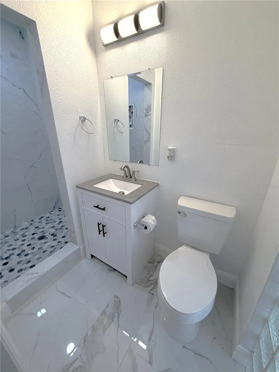 Master bath with walk in shower