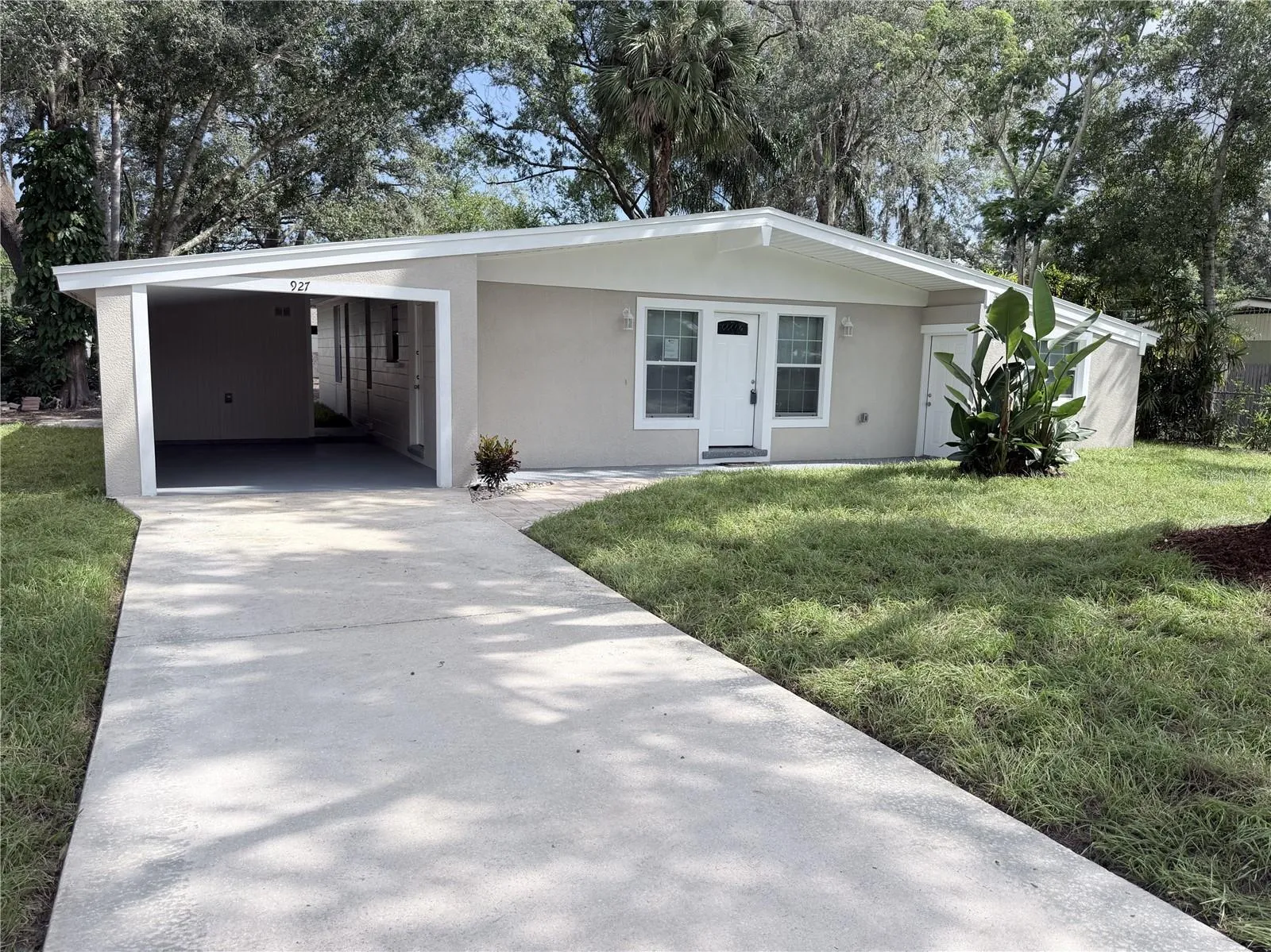 Enclosed carpet with nice driveway too