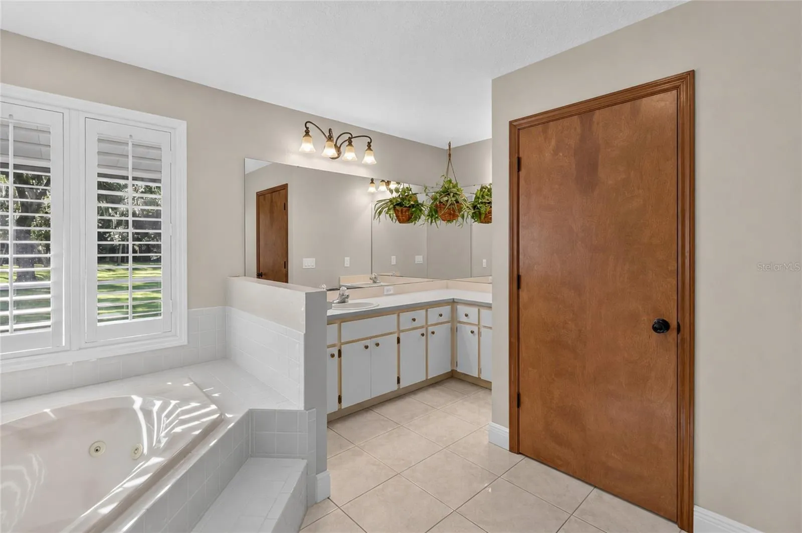 Main bathroom