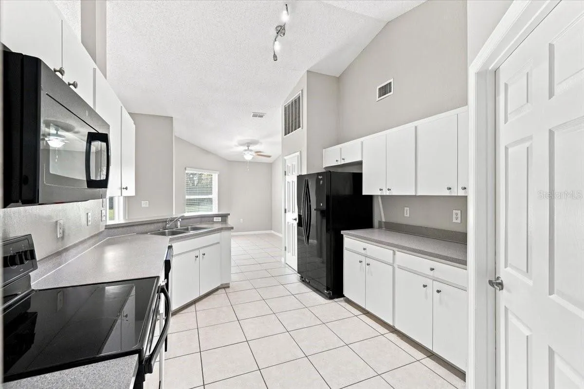 5016 Fairfax E, Lakeland, Florida 33813 — photo 11