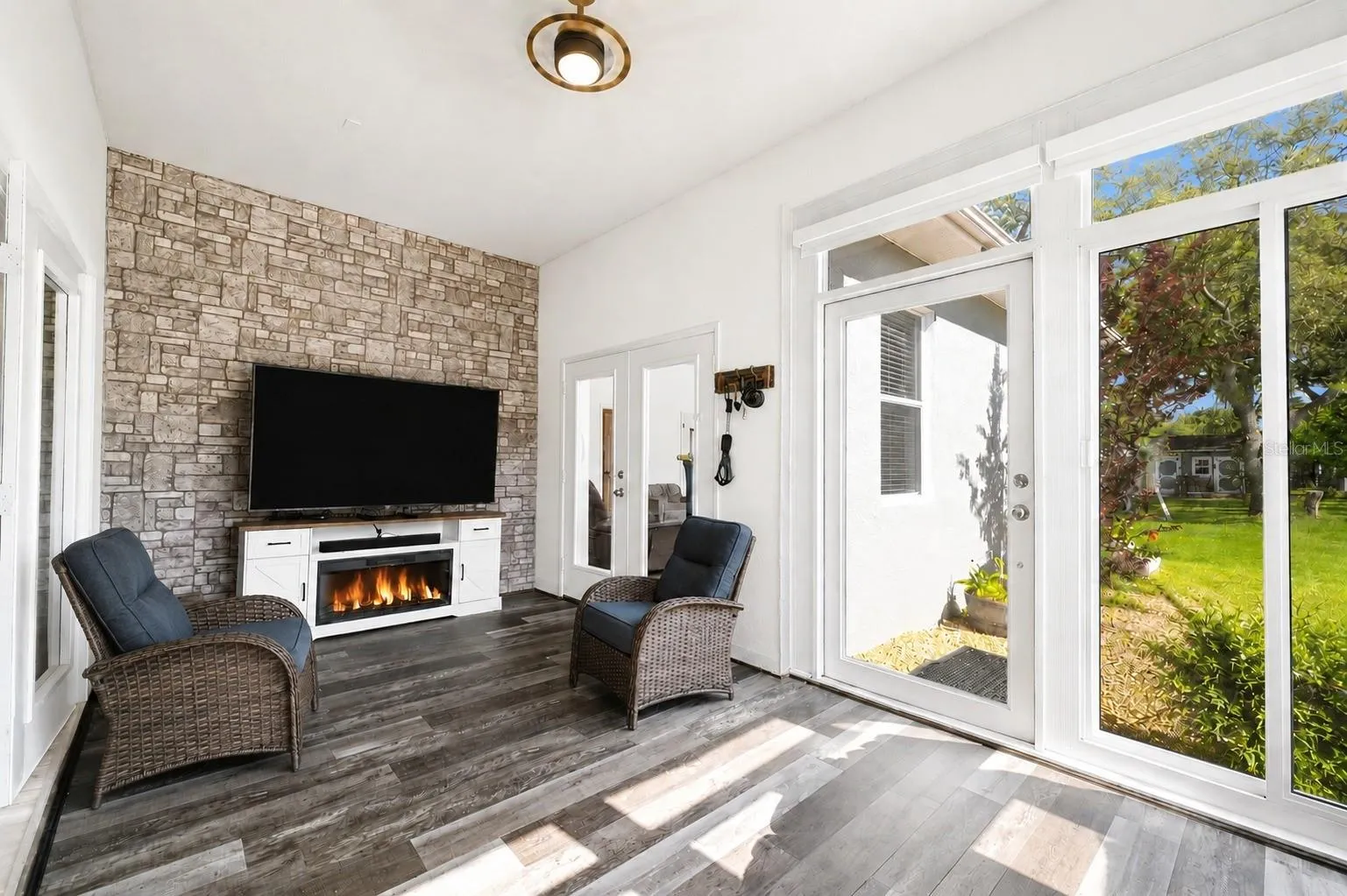 sunny sun room with automatic shades