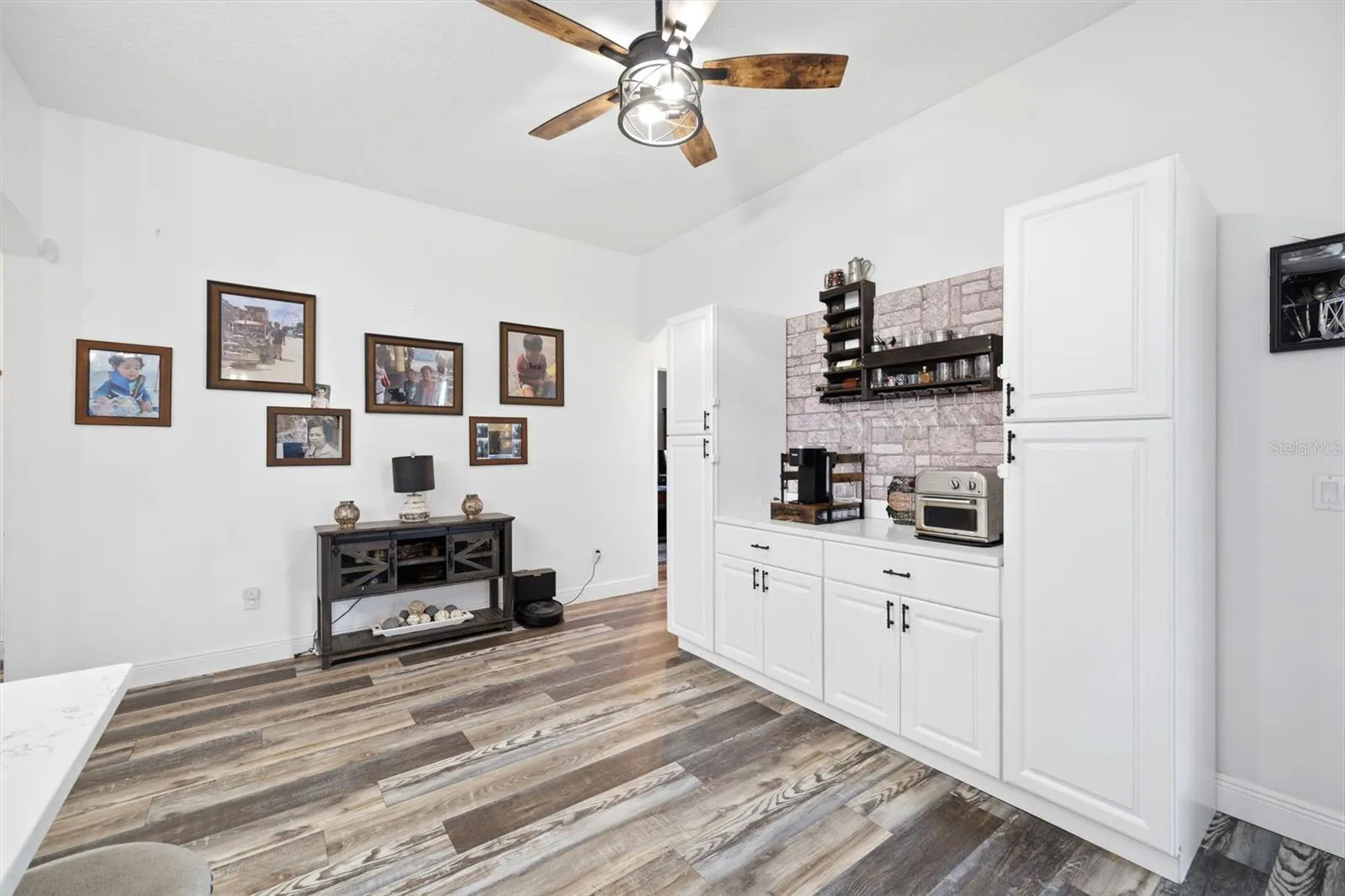 coffee bar