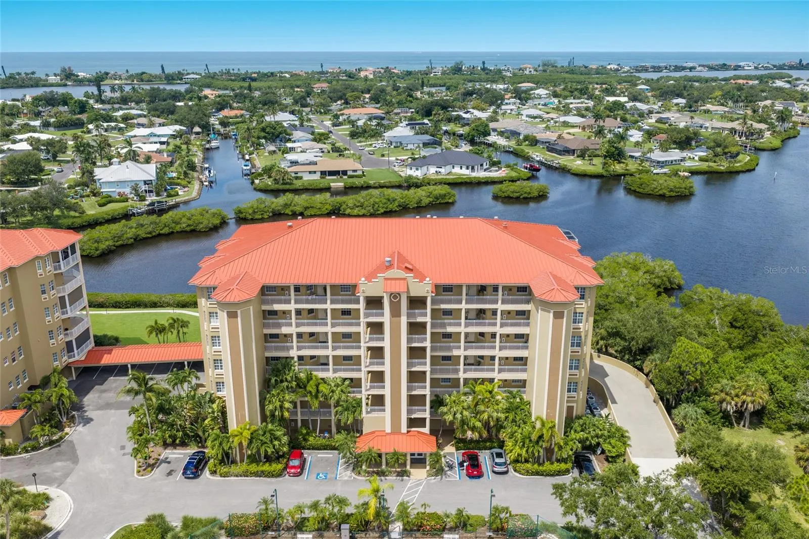 Boaters Dream 4th floor Condo with Water Views..