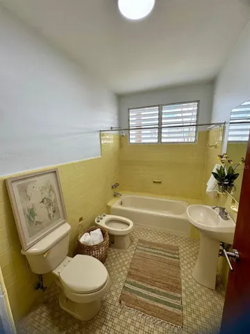 2nd Bathroom