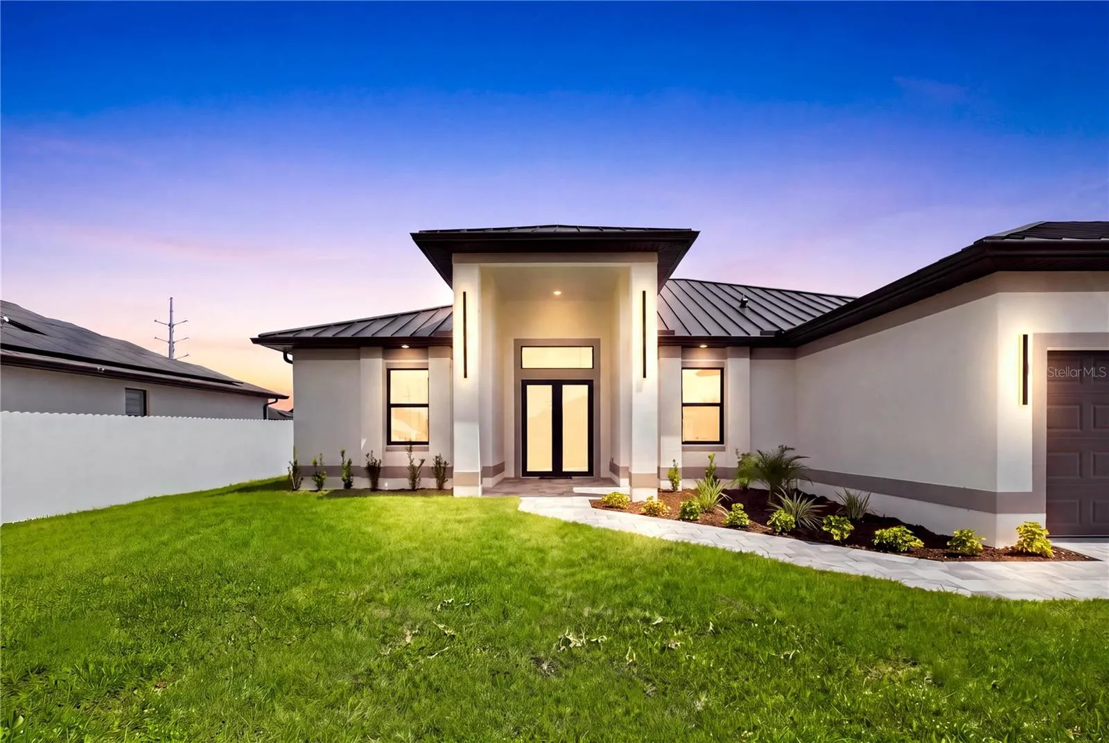 This CONTEMPORARY LUXURY HOME features SCREENED, HEATED POOL &amp; SPA &amp; 4 BEDS (2 primary suites) &amp; 3 full BATHS, layout is ideal for EVERYDAY LIVING &amp; ENTERTAINING!