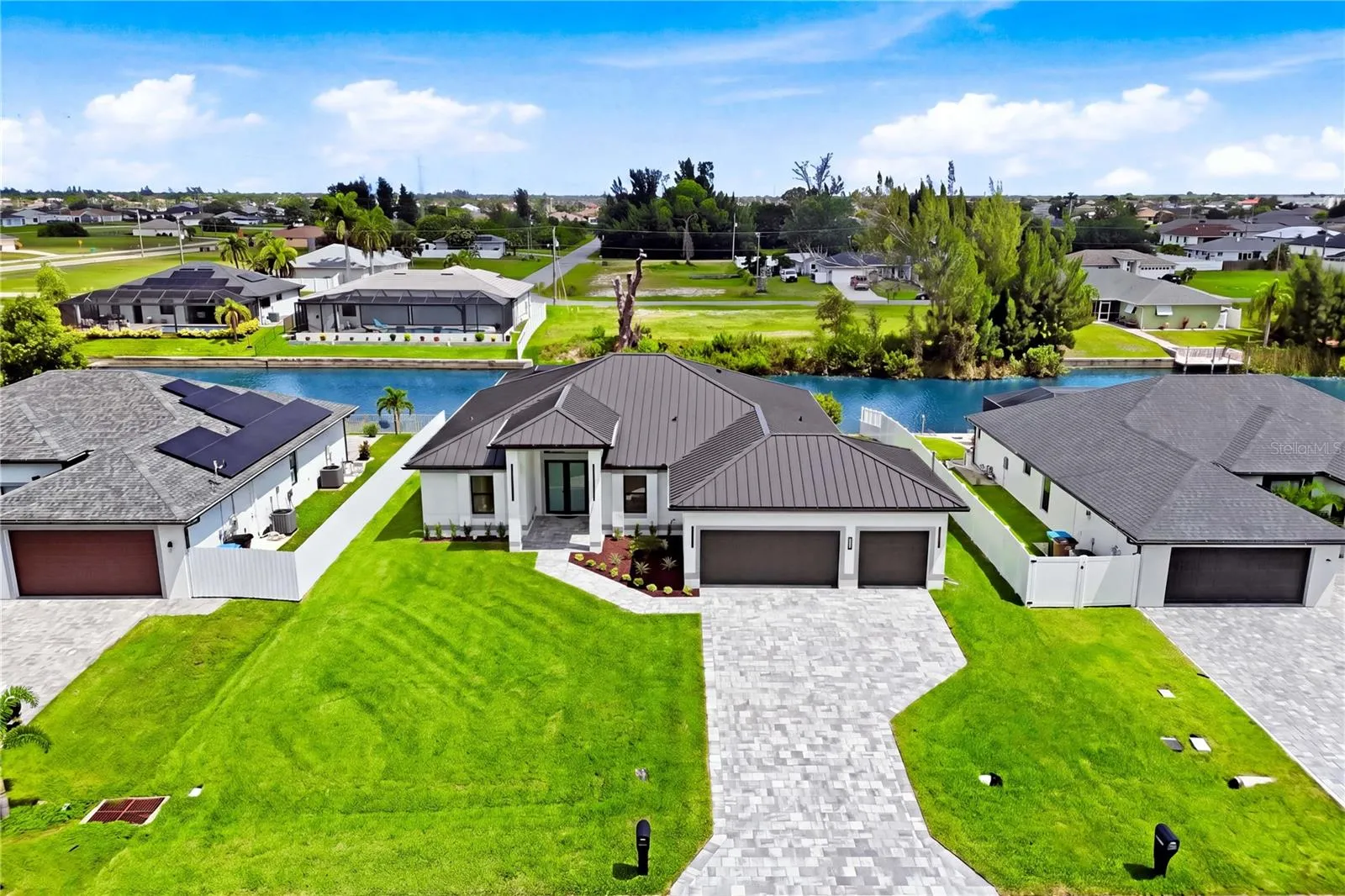 Enjoy easy access to EL DORADO BLVD S &amp; PINE ISLAND RD, your commuting &amp; daily errands easier!