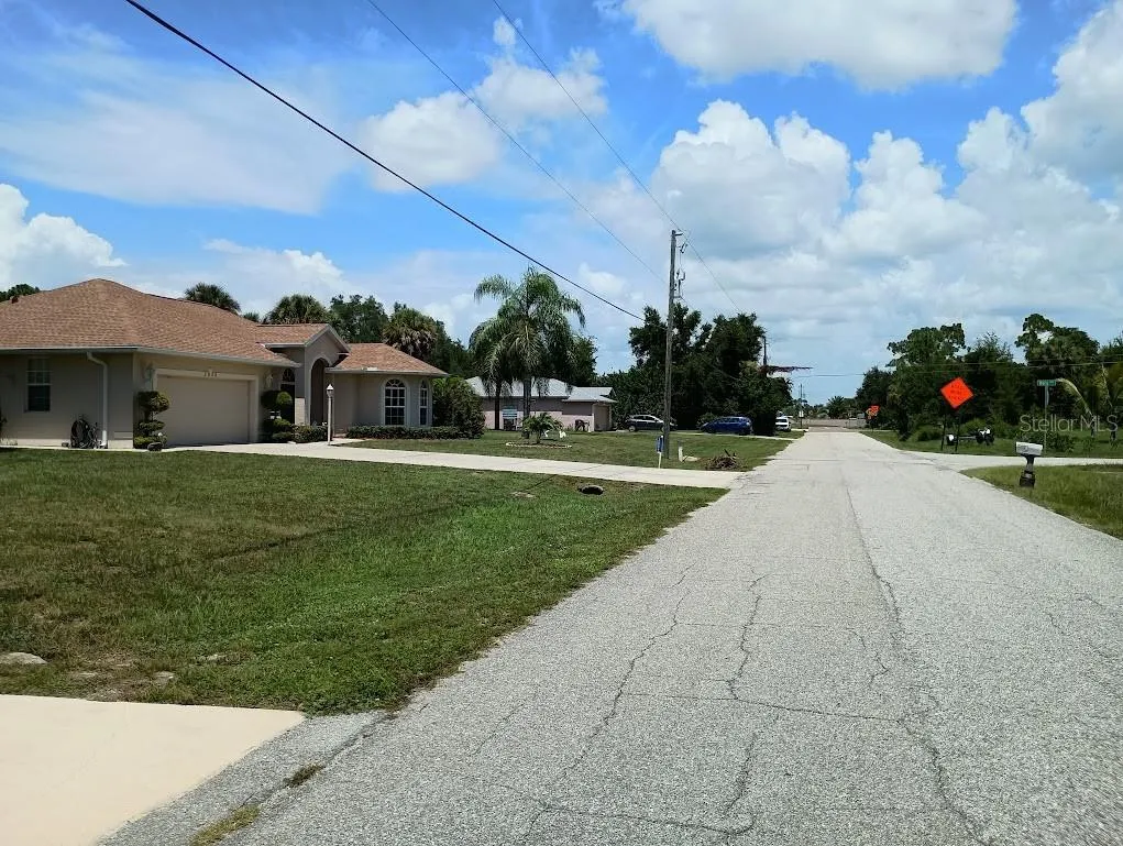 Cabaret Facing North