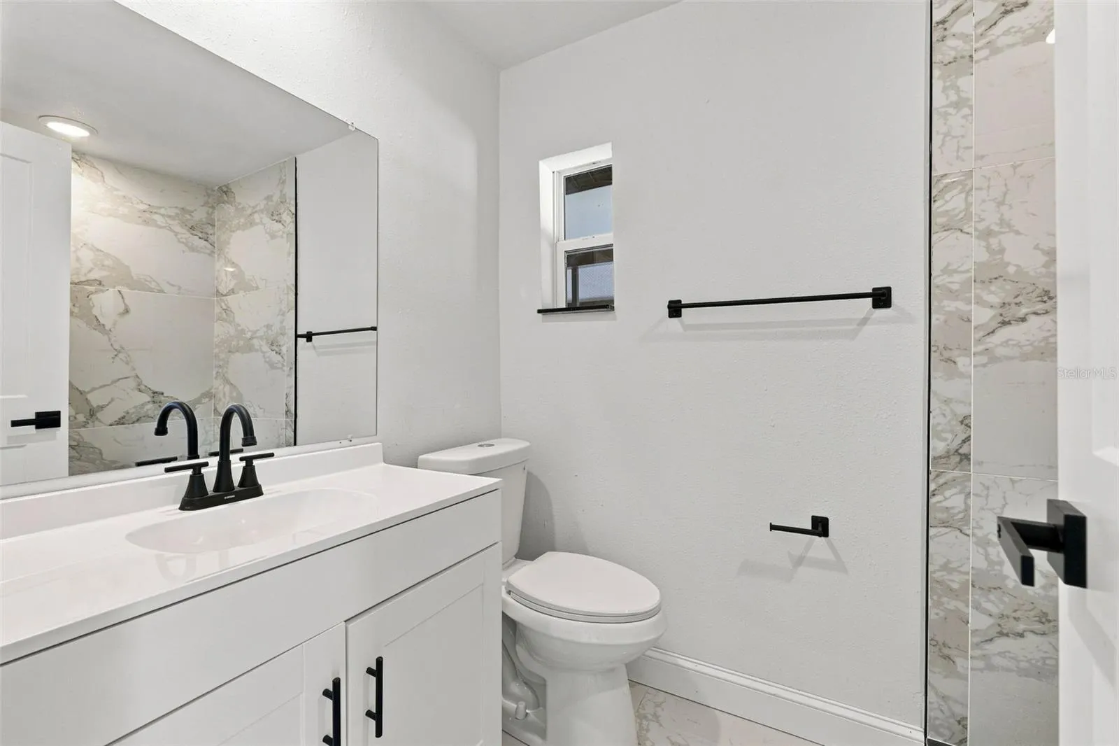 MAIN BATH-IN MASTERS