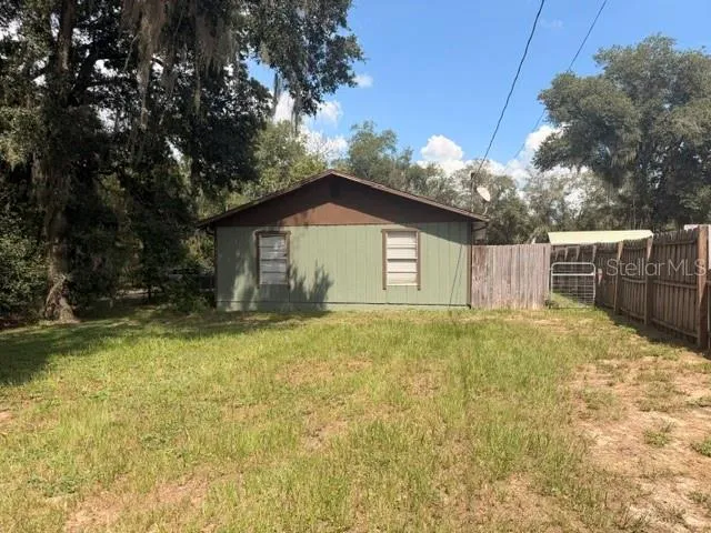Side of house road side
