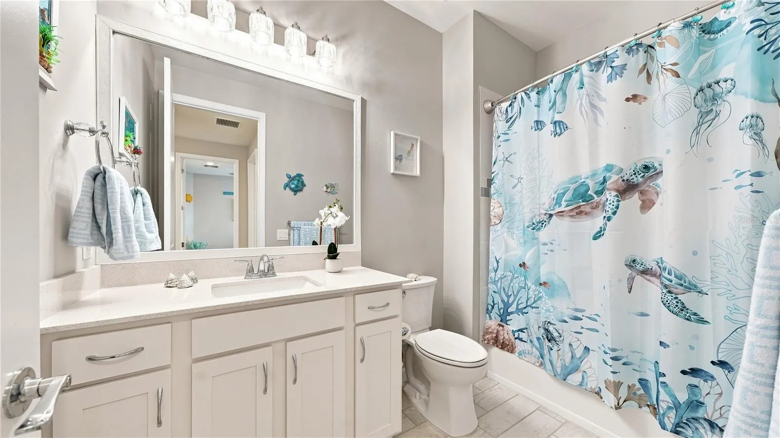 2nd bathroom