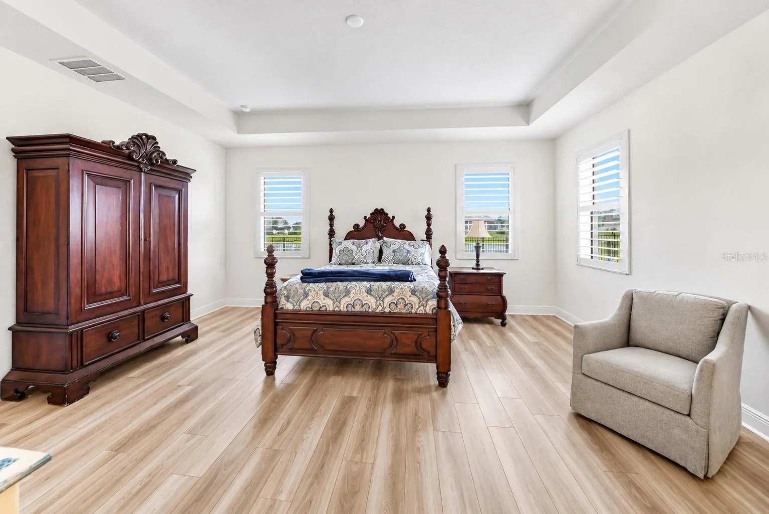1st Floor Primary Suite
