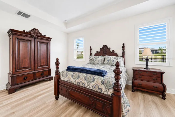 1st Floor Primary Suite