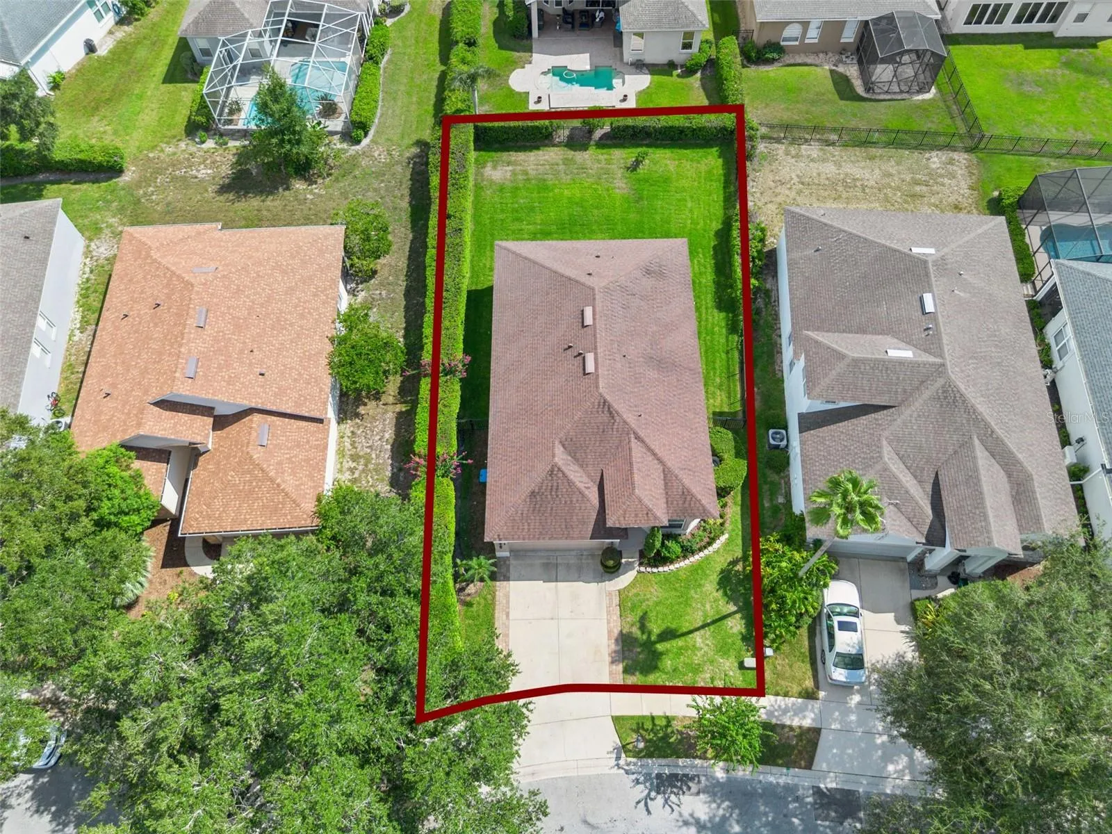 Large fenced back yard.