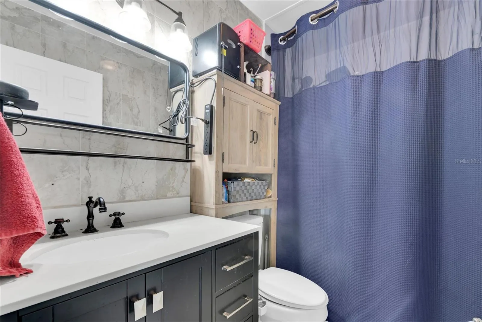 Main bathroom