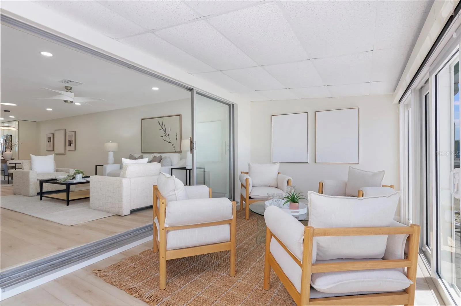 Flex Florida Room another area for your entertaining!