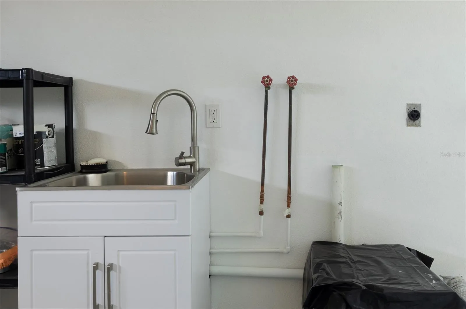 Laundry Area in rthe garage.