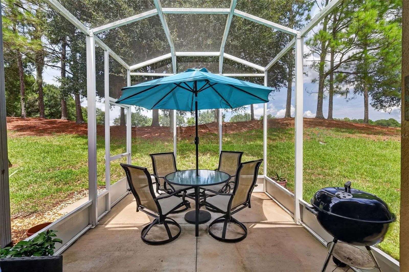 Screened-in Porch