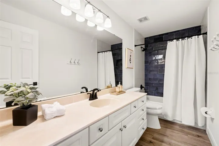 Upstairs Bathroom