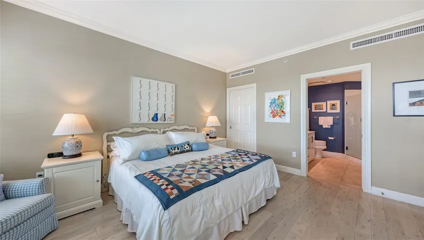Primary Bedroom withEnsuite Bath