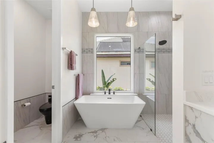Soaking Tub