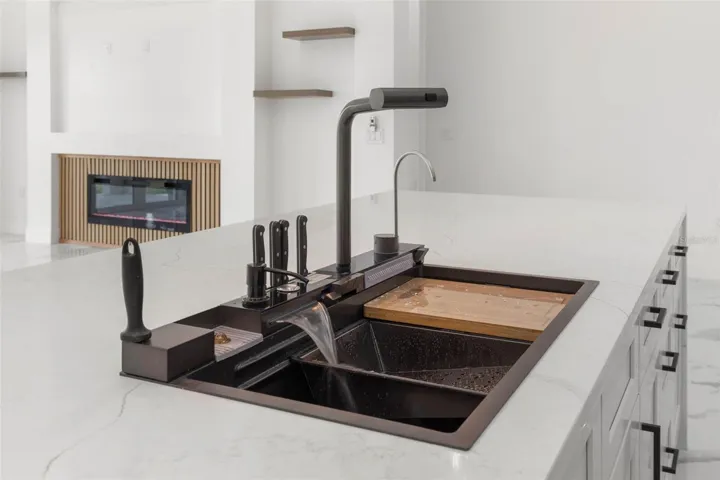 Sleek & Functional
