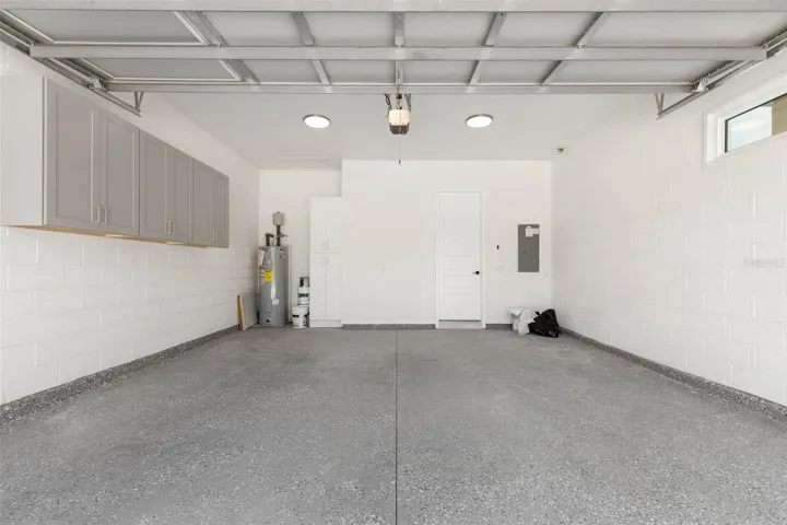 Two Car Garage Bay/8Ft High