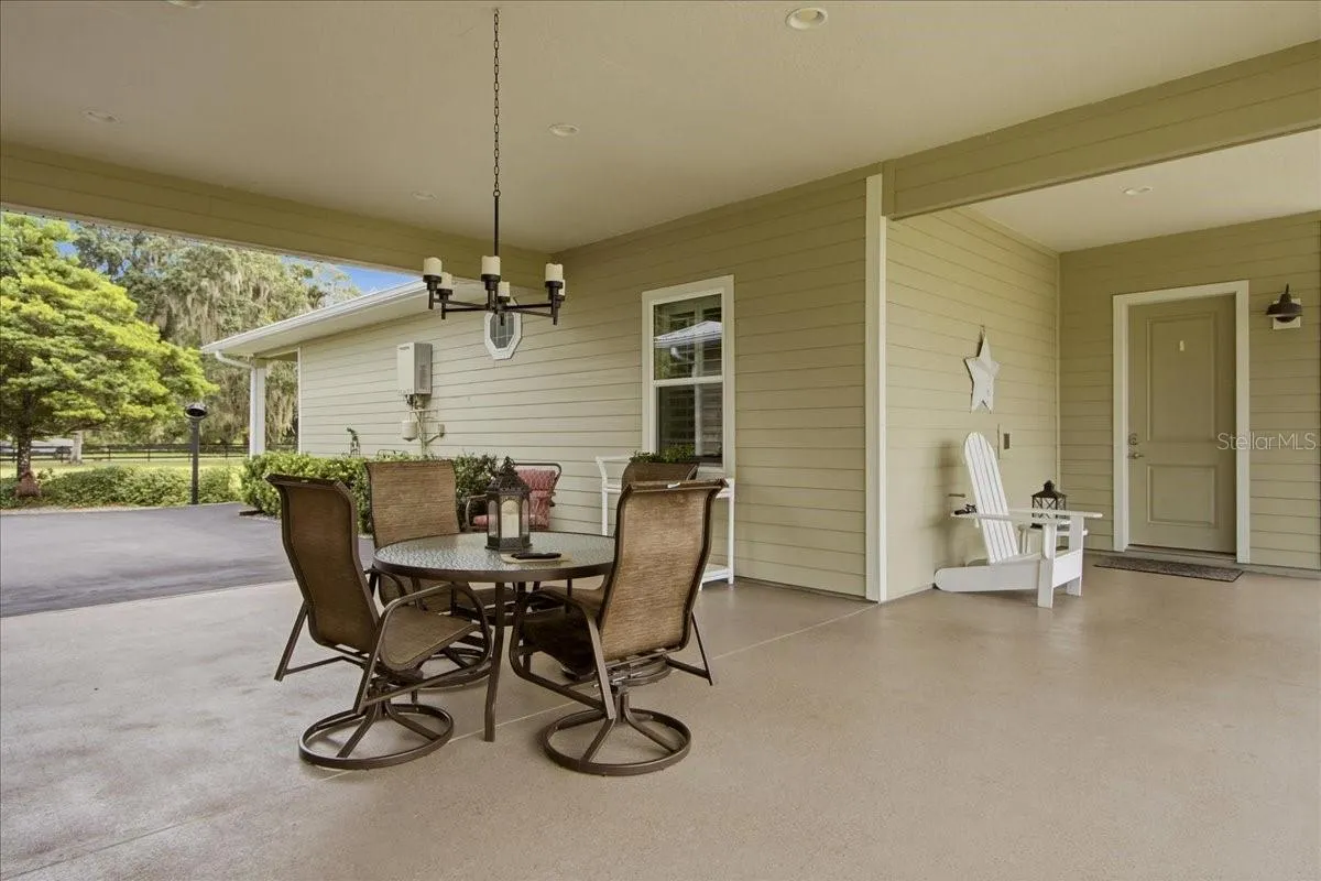 Breezeway between main house kitchen &amp; garage