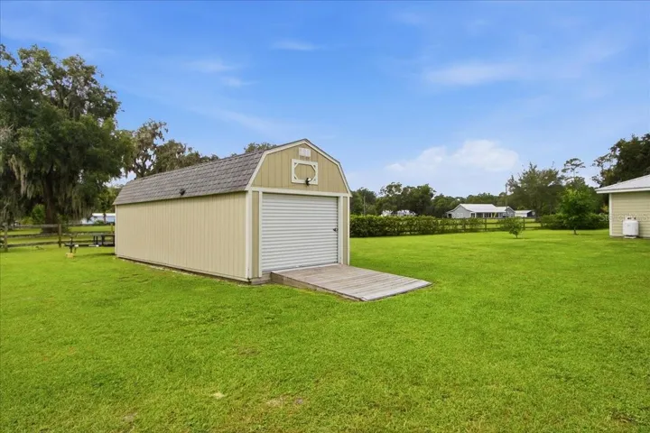 Side view of Shed
