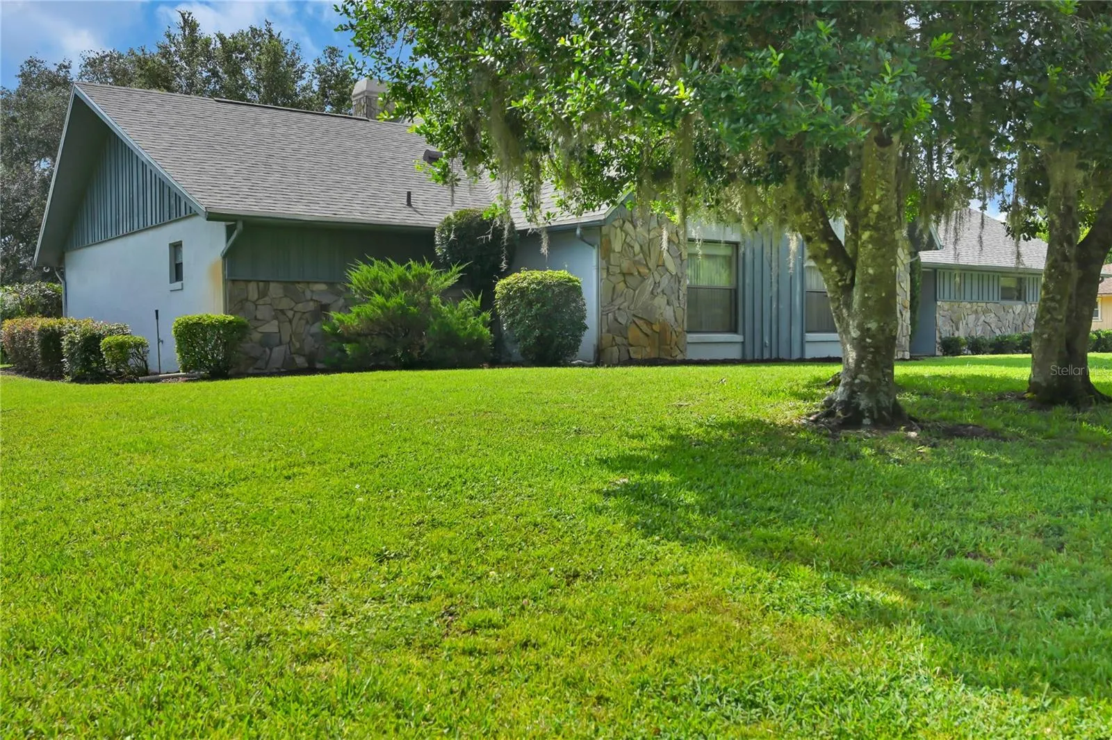 N side of House