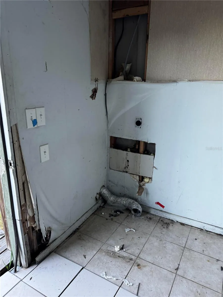 Washer and dryer closet