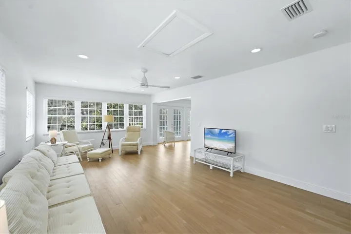 Bonus room