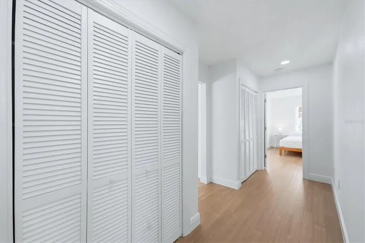 Hallway between bedrooms