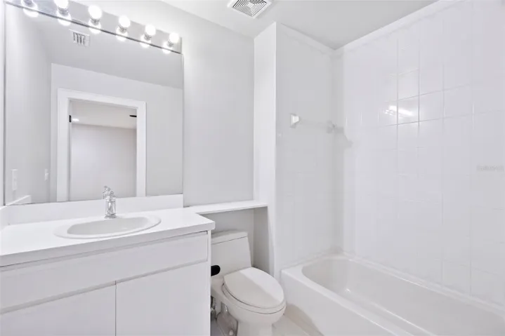 Bedroom #2 ensuite bathroom #2