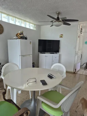 Casa 1er piso/marquesina-parte atras