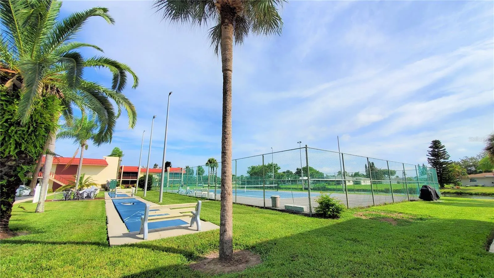 Pickle ball/Tennis courts & shuffle board