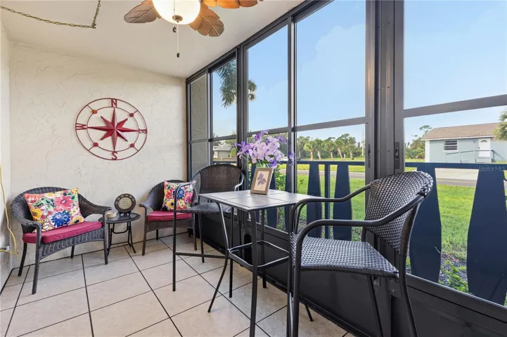 Enclosed lanai