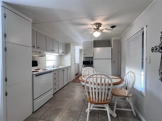 Eat in kitchen