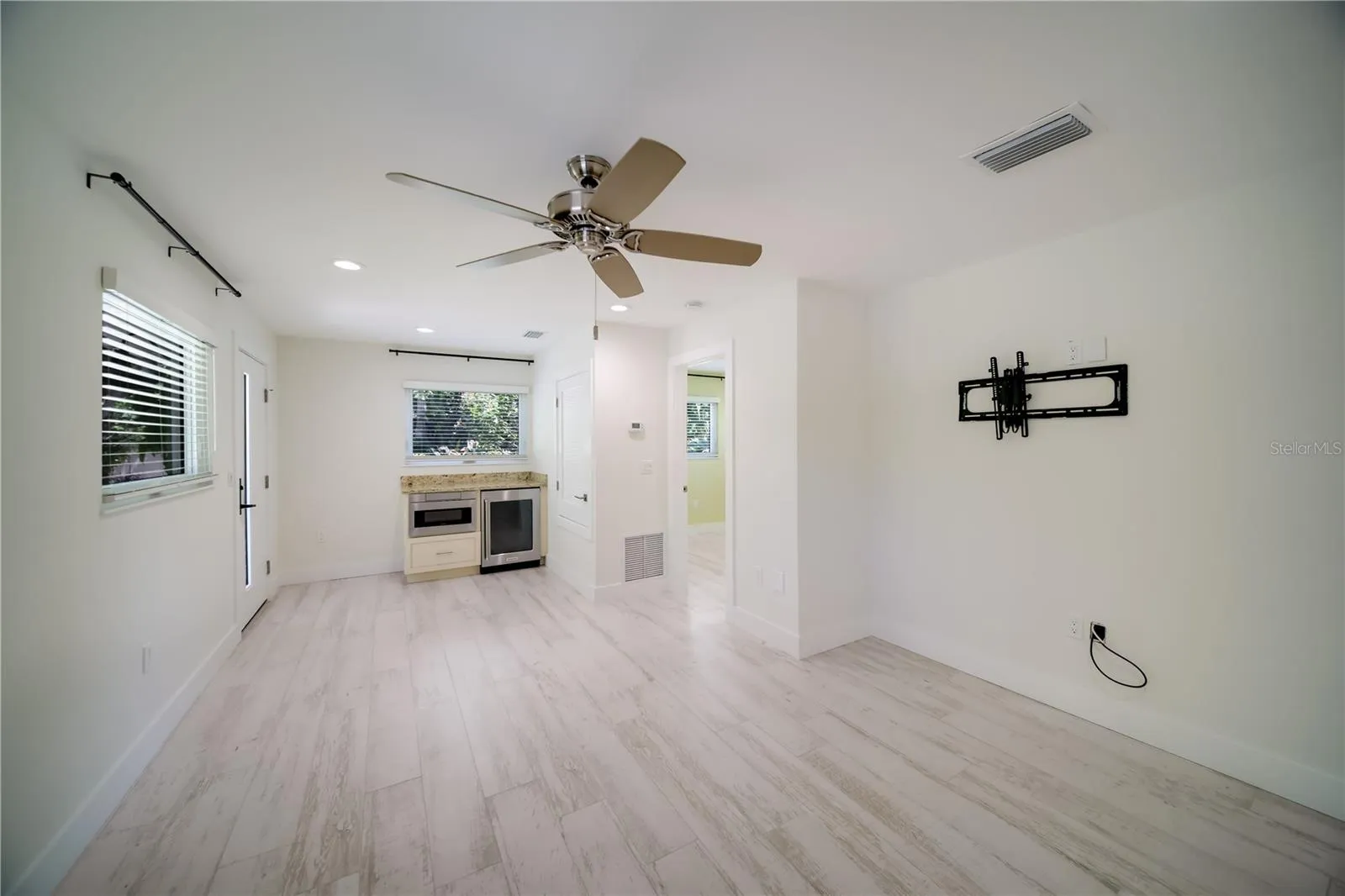 Attached guest apartment