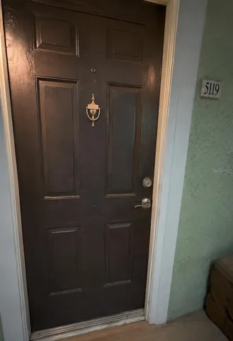 UNIT FRONT DOOR