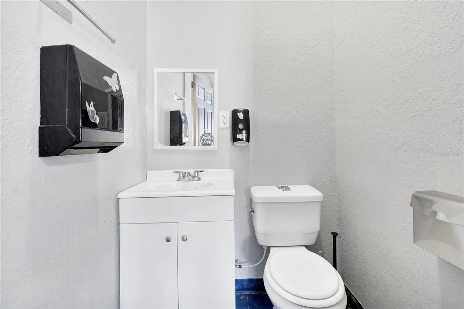 Half Bath 8