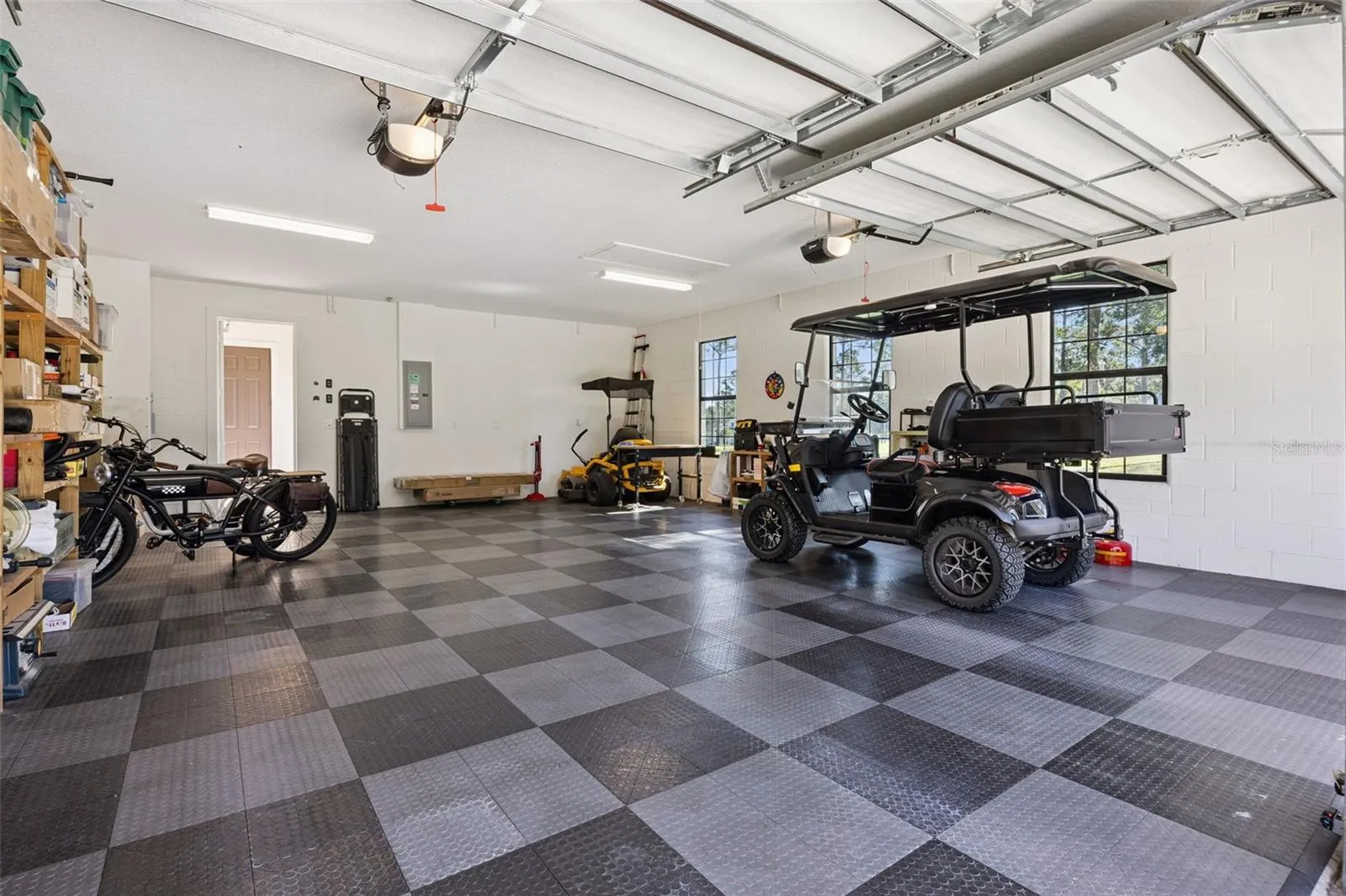 Oversize Garage