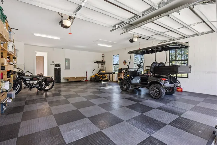 Oversize Garage