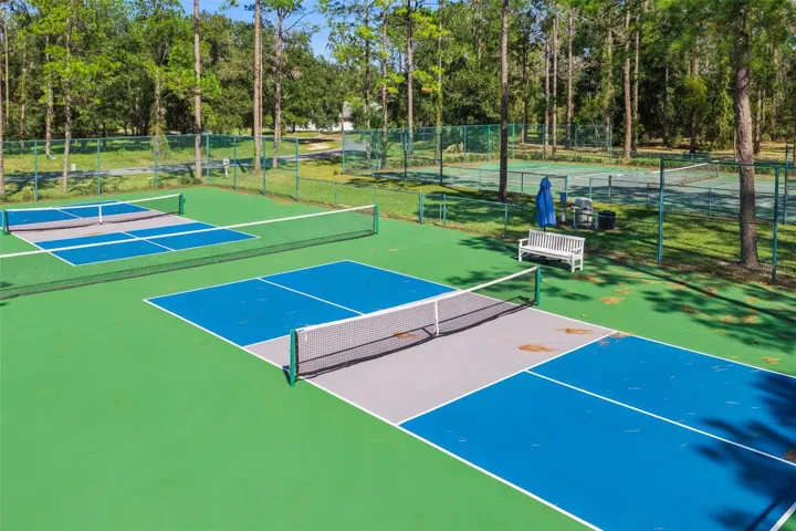 Tennis & Pickleball Courts