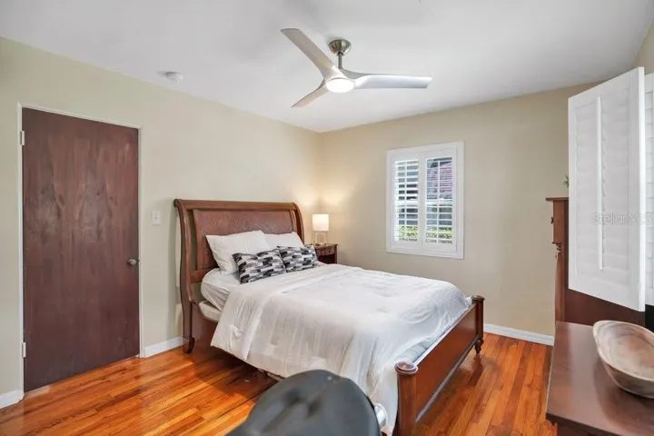 Guest bedroom 2