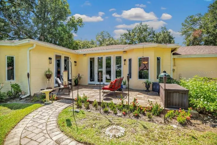 Private Outdoor Entertaining Space